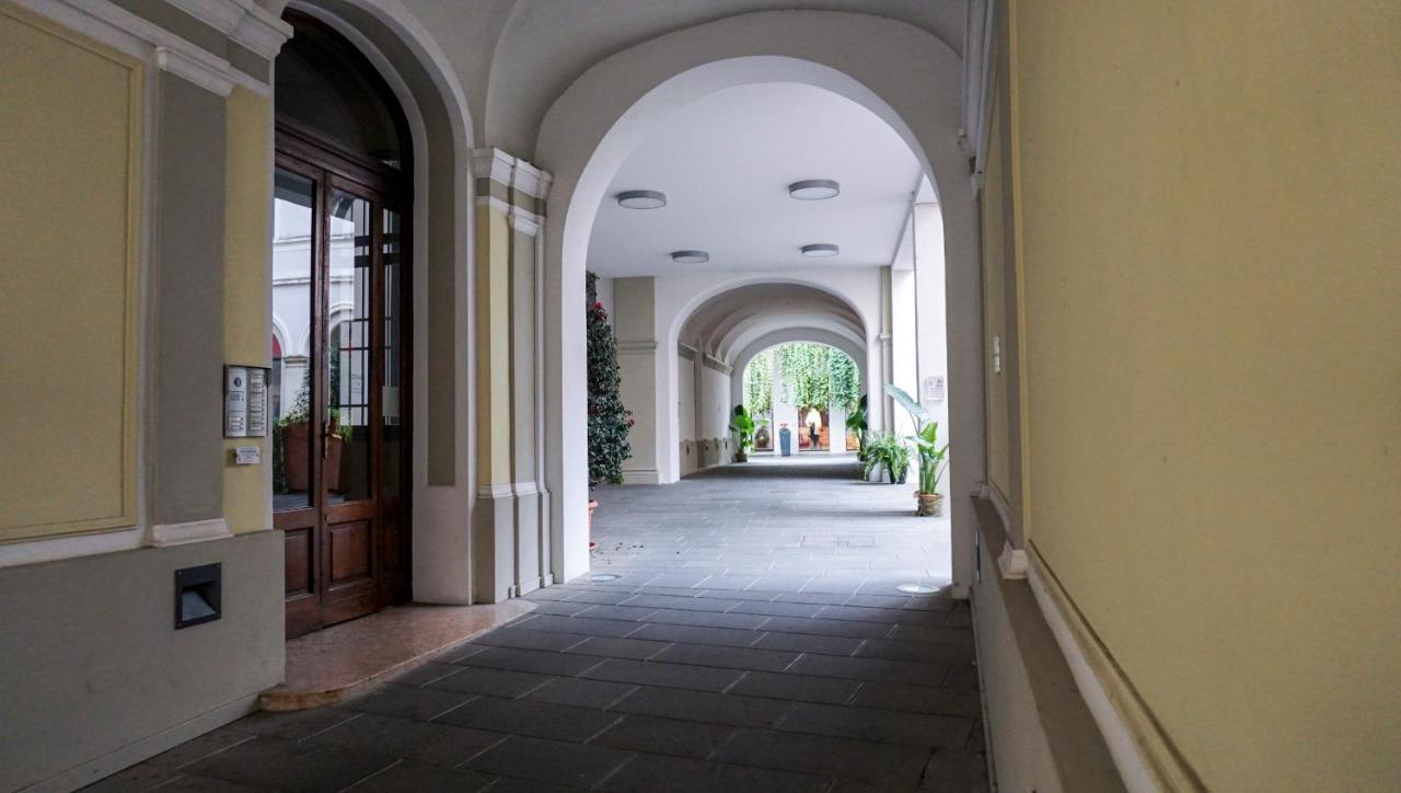 Residenze Umberto I Apartment Mantova Bagian luar foto